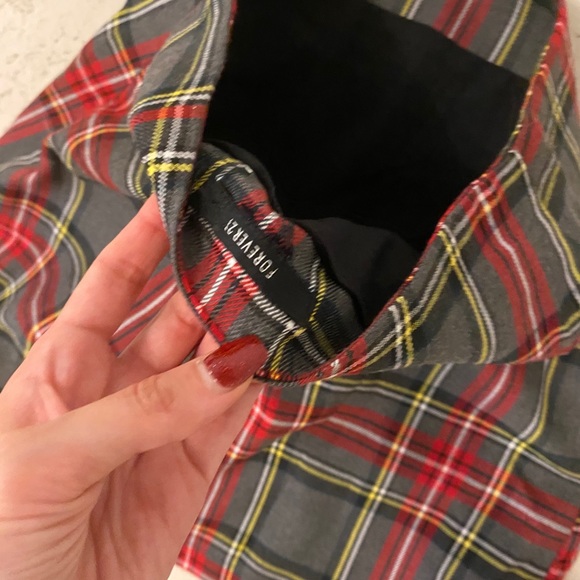 Plaid mini skirt like new - Picture 3 of 5